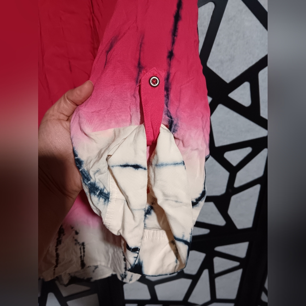 Torrid - Harper Challis - 3/4 Sleeve Tie Dye Shirt - Est. 2X/3X - Red - Picture 6 of 7
